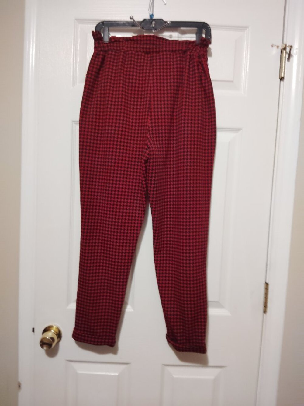 No Boundaries Red &Black Houndstooth Paperbag Pants Tie Waist Size Large 11/13 - Picture 3 of 5